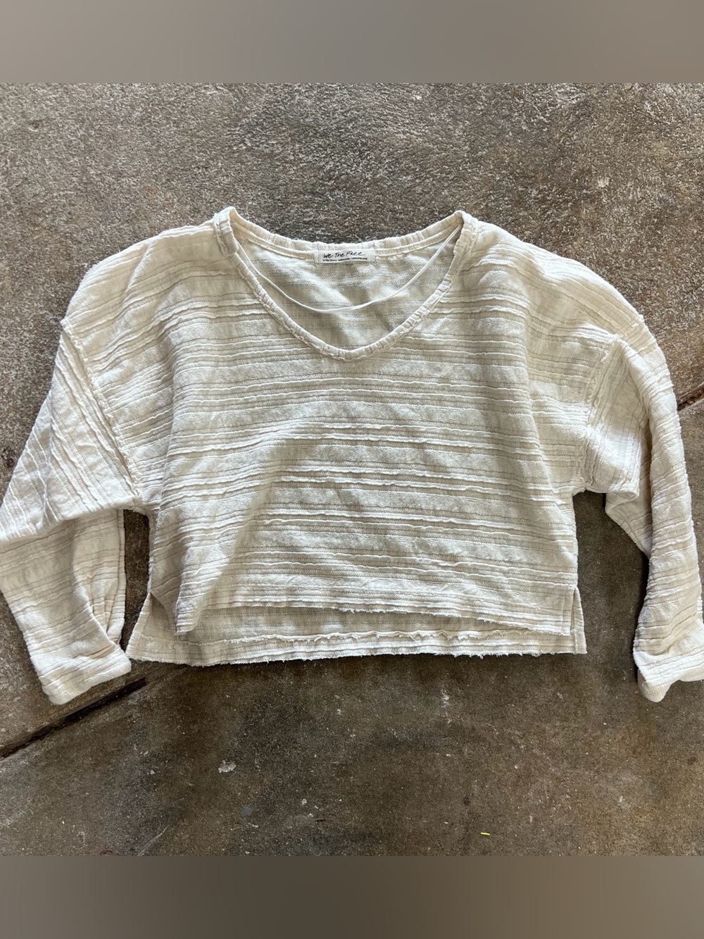 We the Free Light Cream Textured Lace Cropped V-Neck Top Sweater Blouse Shirt